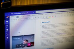 Microsoft Teams - Videochat, um gemeinsam an Dokumenten zu arbeiten
